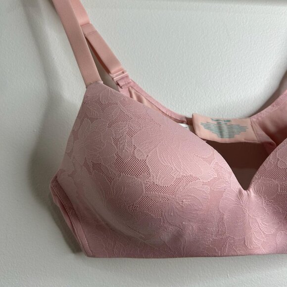 Tommy John Bra Womens 38B Pink Second Skin Lightly Lined Wireless Lace No Show - Picture 2 of 7